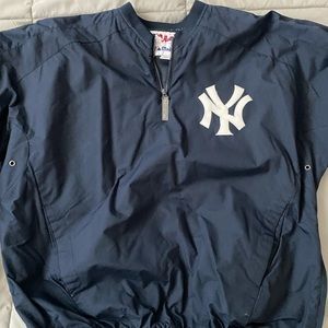 Men’s pullover NY Yankees windbreaker. Medium
